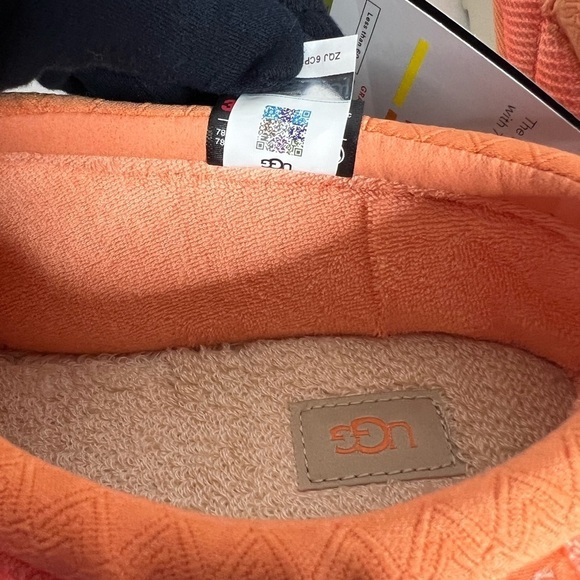 UGG Tasman Women’s Sweet Peach Comfort Slipper - Picture 15 of 16